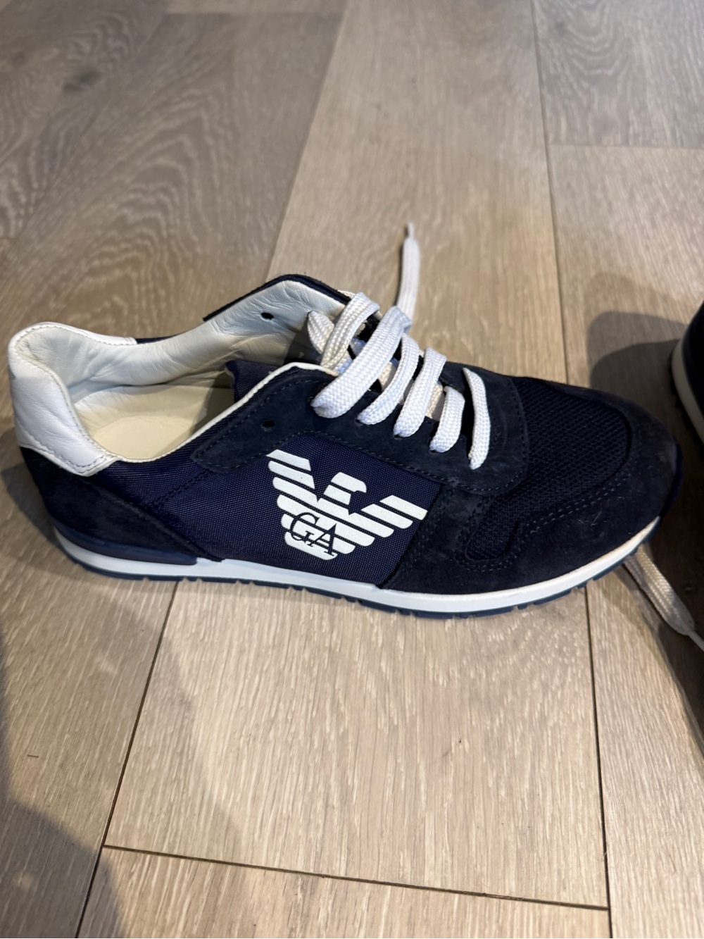 Emporio Armani Junior Navy and White Low-Top Sneaker suede and techno fabric